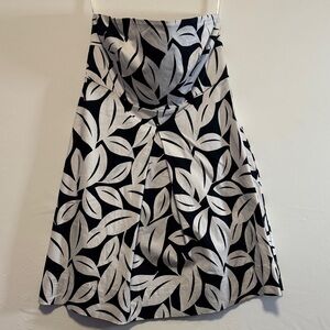 New York & Company Black and White Leaf Midi Skirt